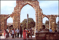 Iron Pillor At Qutab Minar